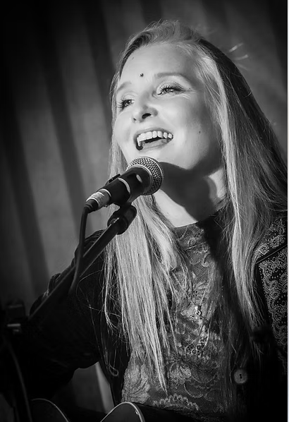 Heather Findlay picture