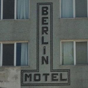 TJ Porter Berlin Motel album cover