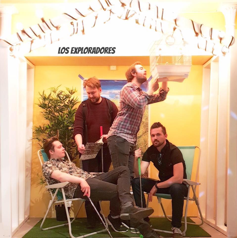 Los  Exploradores picture